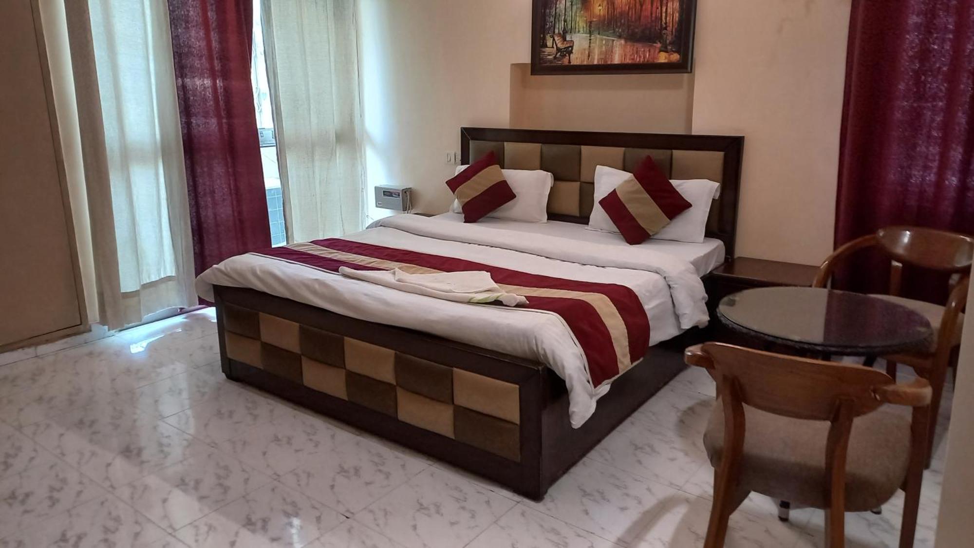 Krishna's International House * New Delhi