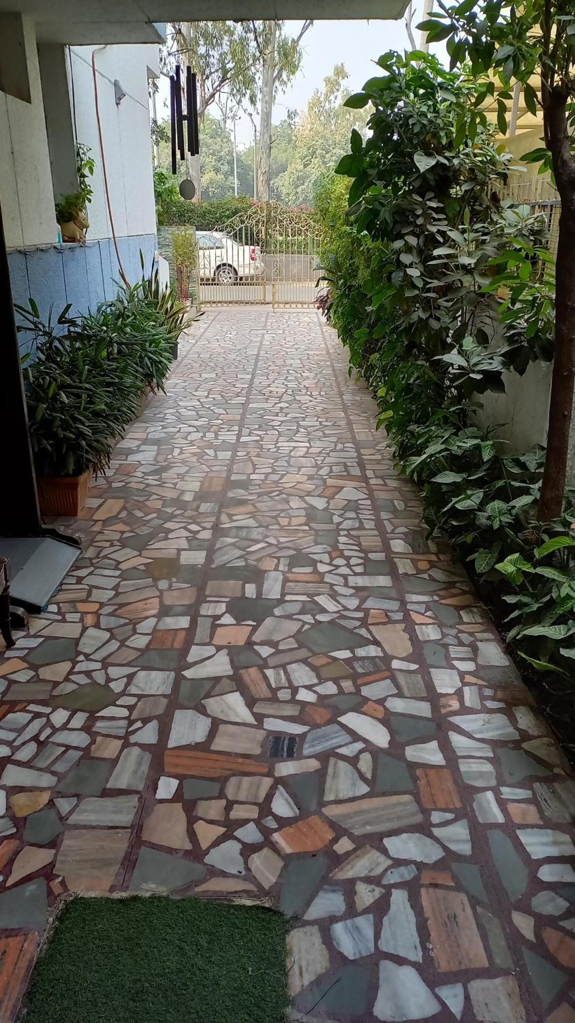 Homestay Krishna's International House